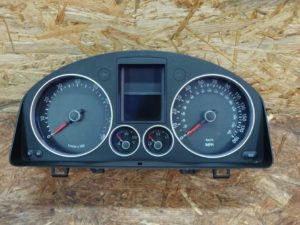 Přístrojová deska/budíky VW Golf V GTI 1K6920864