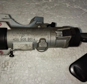 Spínací skříňka Audi A4 B5 4D0905851