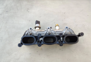 Sací potrubí ,,sání´´ Audi A6 C6 06E133109J